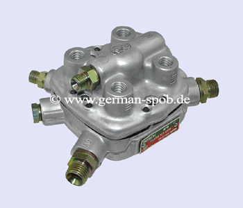 0438101004 Polttoaineen Jakaja Bosch  | Mercedes M102 W201 W124 | regeneroitu 0 438 100 004 Bosch 0438101004 , 0 438 101 004, 0986438203, 0 986 438 203 Mercedes 190 W201 E 2.0, Kombi S124 200 TE